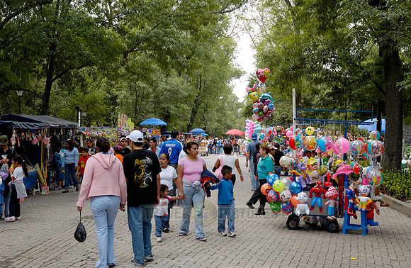 popular amusement park Bosque de Chapultepec