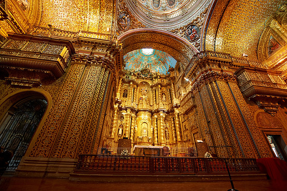 interior of golden designed Compania de jesus church