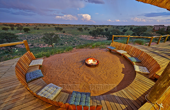 Blick von einer Terrasse der Rooiputs Lodge |view from terrace of Rooiputs Lodge|