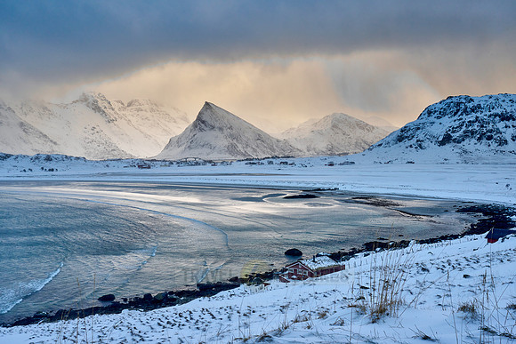 winter landscape with sea and mountains at Sandbotnen, Lofoten