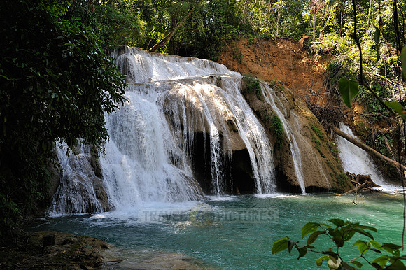 Cascada Las Golondrinas