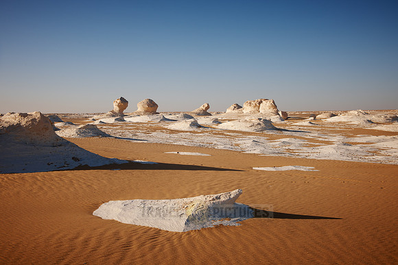 white desert near Oasis Farafra