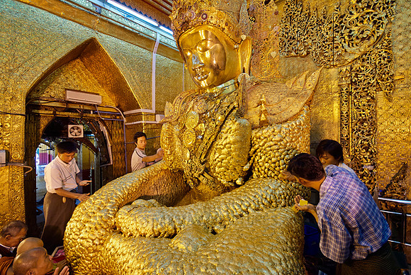 Mahamuni Pagoda