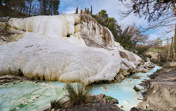 The White Whale, Bagni San Filippo