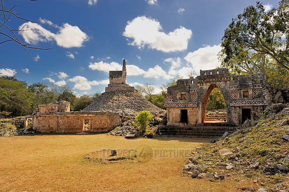 Gateway and El Mirador