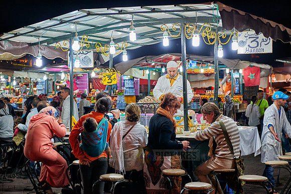 Jemaa el-Fnaa at night