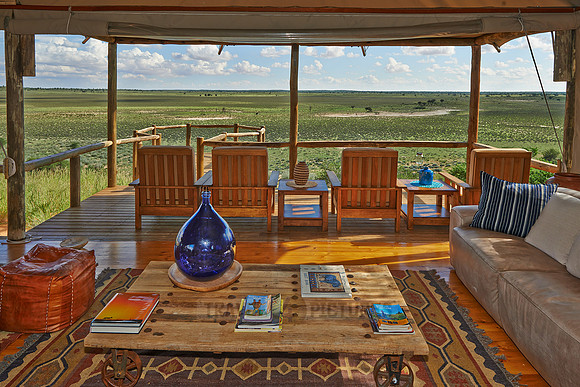 Blick von einer Terrasse des Polentswa Tented Camp  |view from terrace of Polentswa Tented Camp|