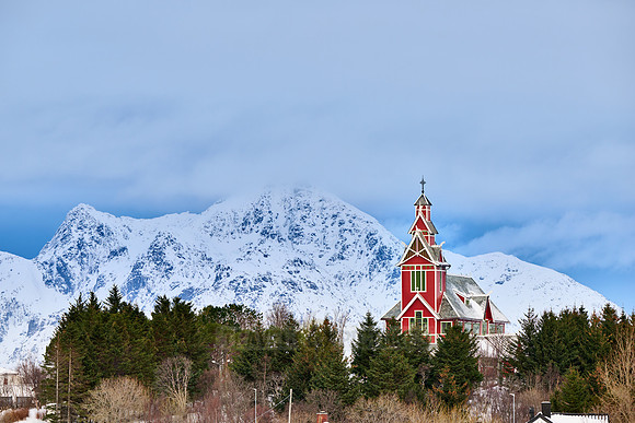 red Buksnes church