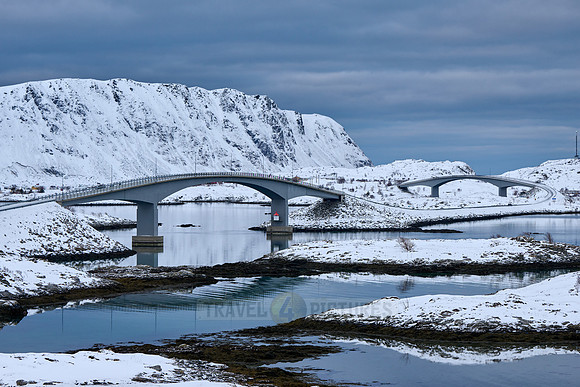 The Flakstad bridges