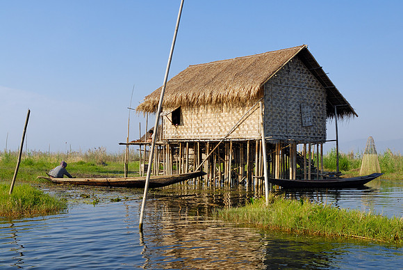 pile-dwellings of swimming village