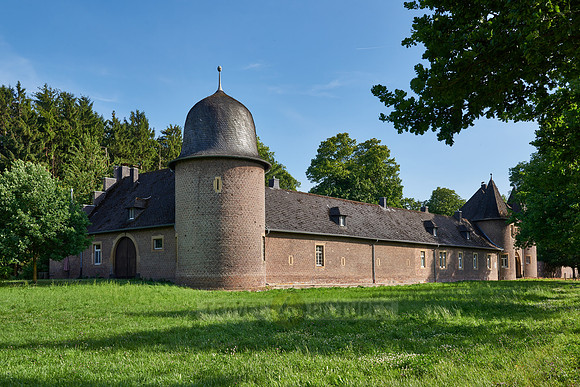 outer wall and gate to private Rimburg castle, Uebach-Palenberg