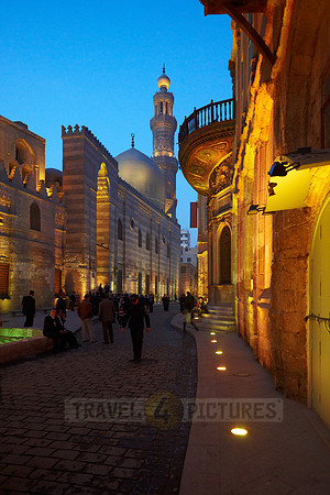 night shot in islamic Cairo