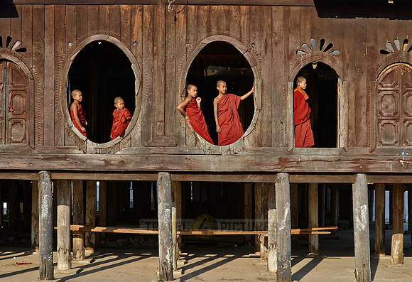 young monks at Shwe Yaungwe monastery