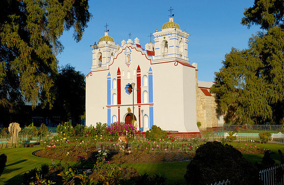 SANTA MARIA DEL TULE