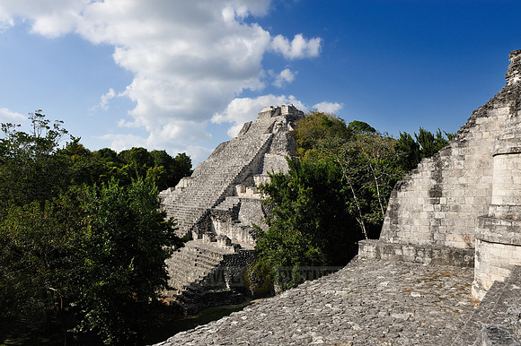 pyramid Estructura IX