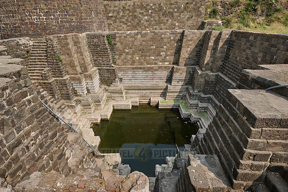 Saraswati Stepwell in Deogiri Fort