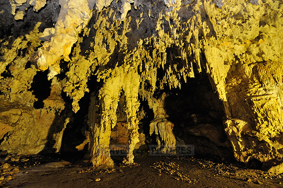 Loltun caves