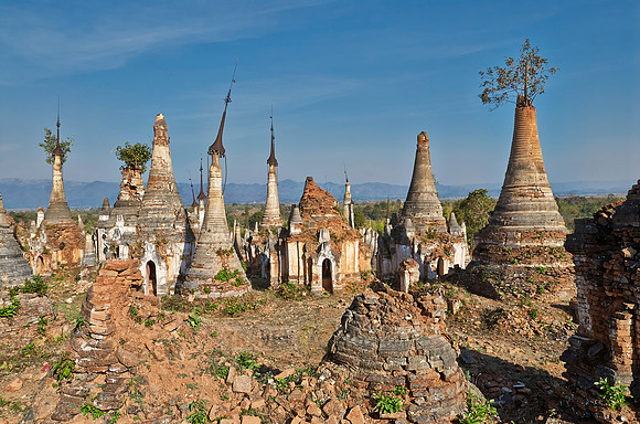 ruins of Shwe Inn Thein