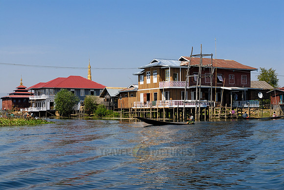 pile-dwellings of swimming village