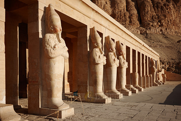 osiris statues