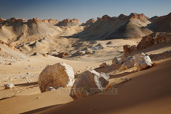 desert landscape with mountains at old caravan road
