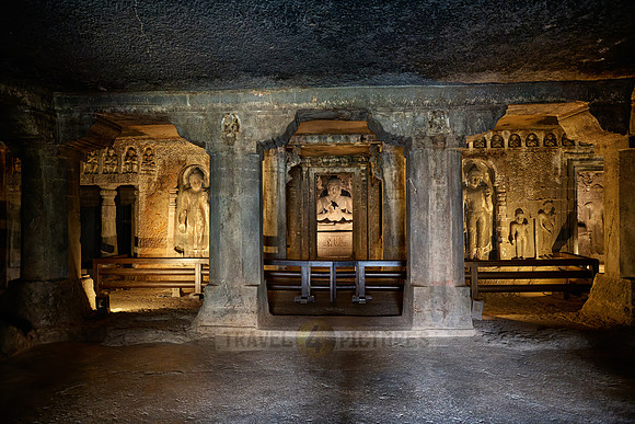 Ajanta caves, cave 6, Aurangabad