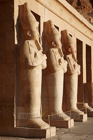 osiris statues