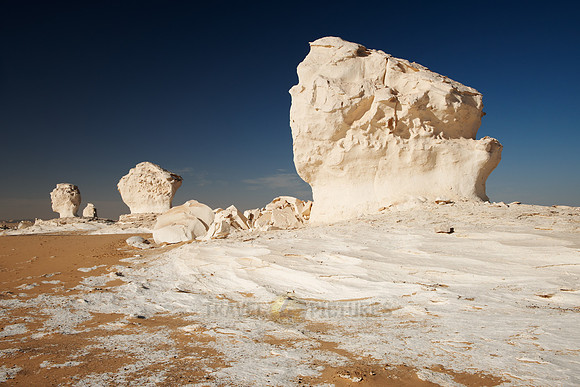 white desert near Oasis Farafra