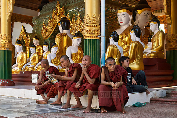 SHWEDAGON PAGODA