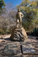 monument and statue of David Livingstone at Viktoria Falls
