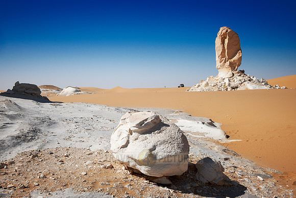 white desert at el Agabat