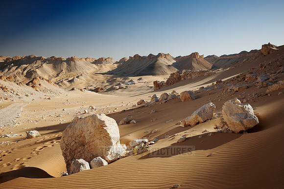 desert landscape with mountains at old caravan road