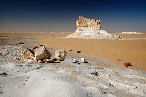 white desert at el Agabat