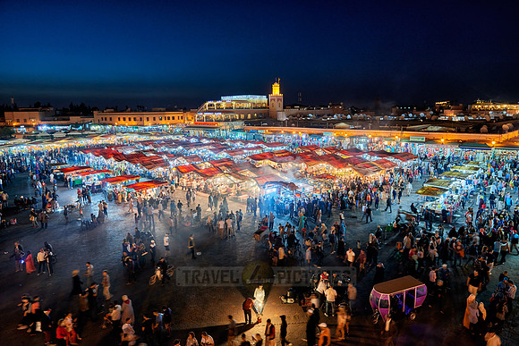 Jemaa el-Fnaa at night