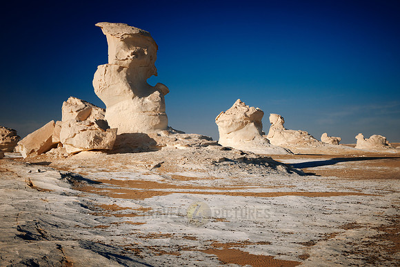 white desert near Oasis Farafra