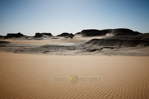 desert landscape near Oasis Dakhla