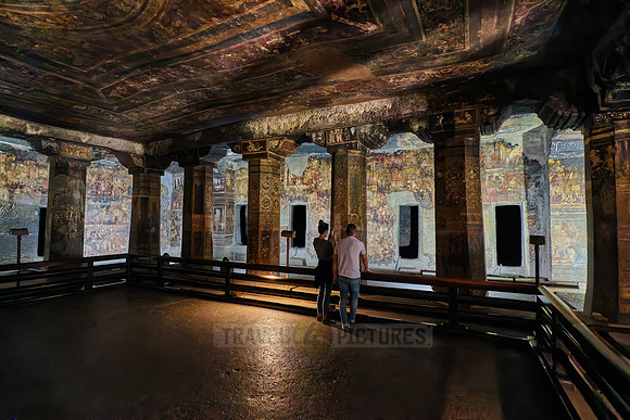 Ajanta caves, cave 17, Aurangabad