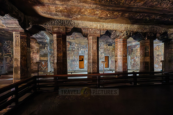 Ajanta caves, cave 17, Aurangabad