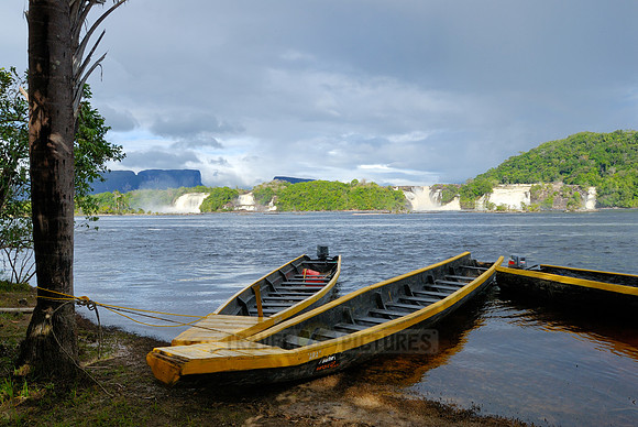 waterfall at lagoon of Canaima