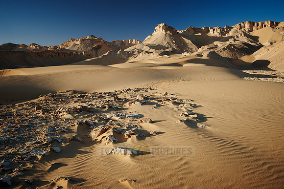 desert landscape with mountains at old caravan road
