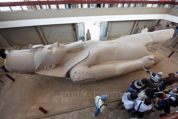 Giant statue of Ramses II