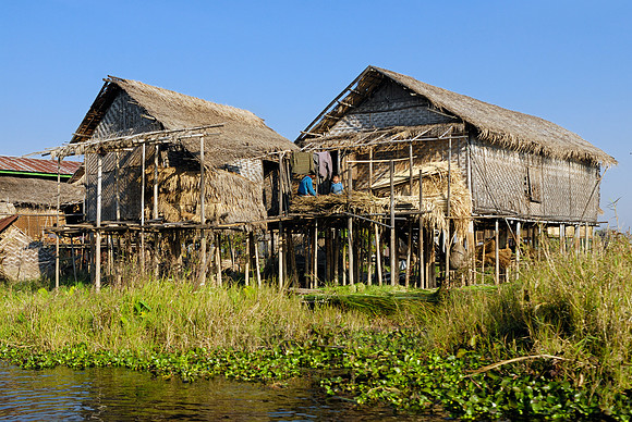 pile-dwellings of swimming village