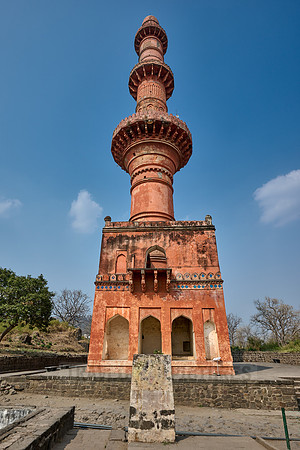 Chand Minar minart in Deogiri Fort