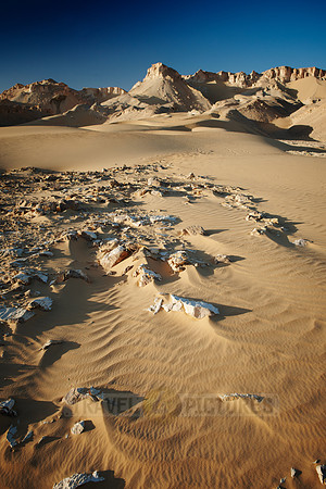 desert landscape with mountains at old caravan road