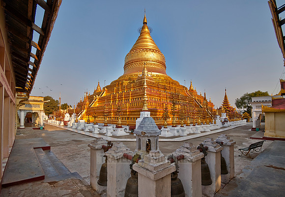 GOLDEN SHWEZIGON-PAGODA