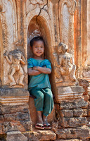 boy in ruins of Shwe Inn Thein