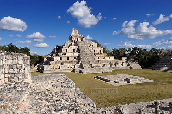 pyramids of Mayasite Edzna