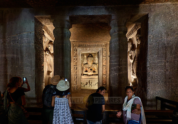 Ajanta caves, cave 4, Aurangabad
