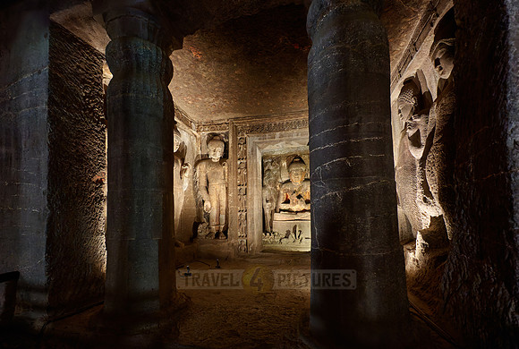 Ajanta caves, cave 4, Aurangabad