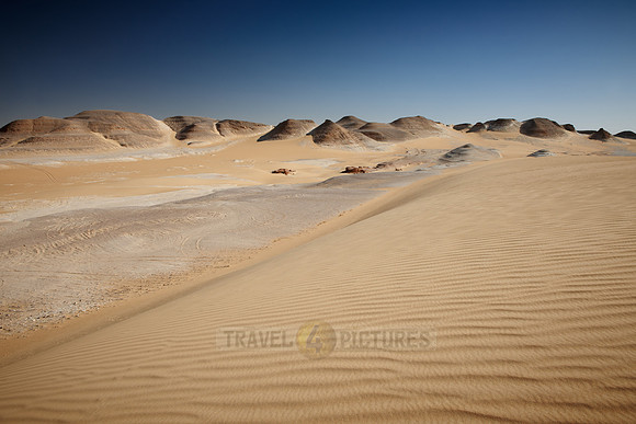 desert landscape near Oasis Dakhla